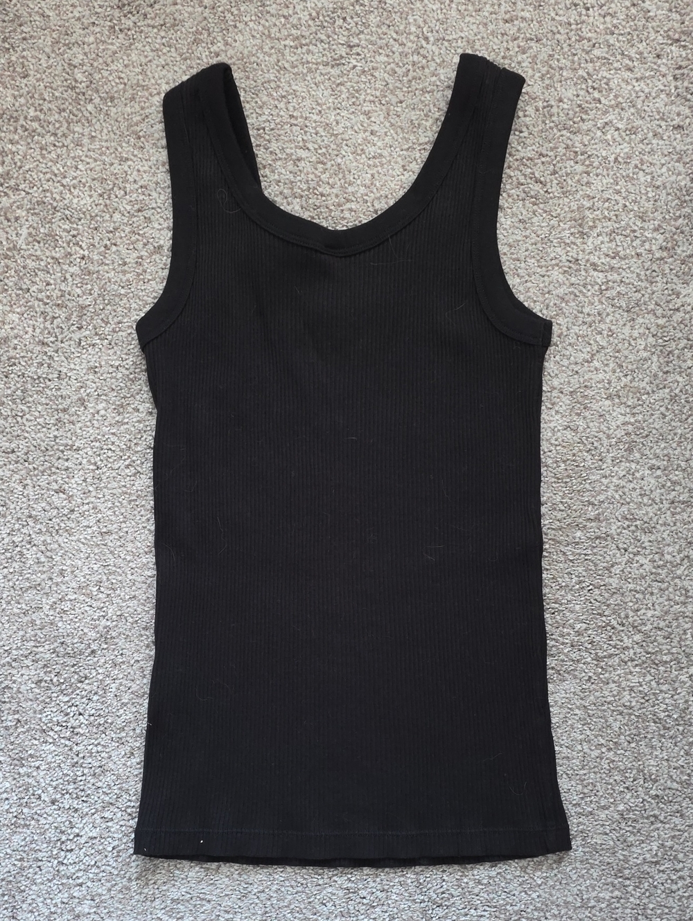 Uniqlo Ribbed Tank - Picture 3 of 3